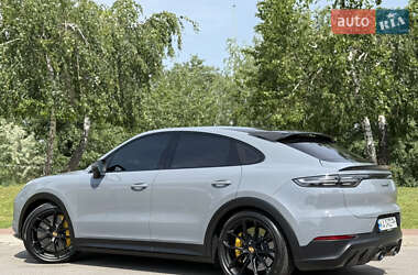 Внедорожник / Кроссовер Porsche Cayenne Coupe 2022 в 