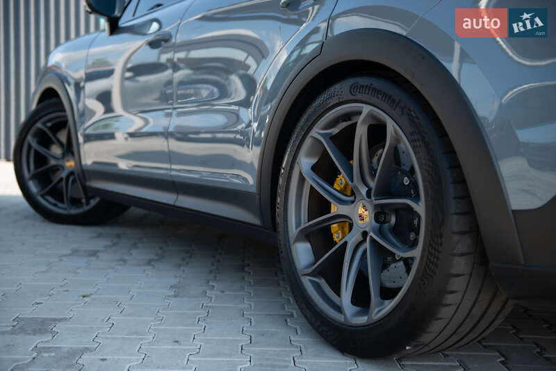 Внедорожник / Кроссовер Porsche Cayenne Coupe 2023 в Мукачево