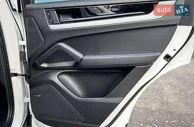 Внедорожник / Кроссовер Porsche Cayenne Coupe 2023 в 