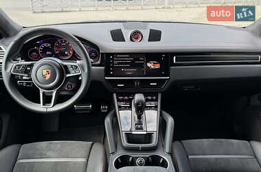 Внедорожник / Кроссовер Porsche Cayenne Coupe 2023 в 