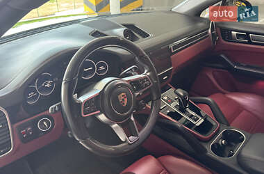Внедорожник / Кроссовер Porsche Cayenne Coupe 2019 в 