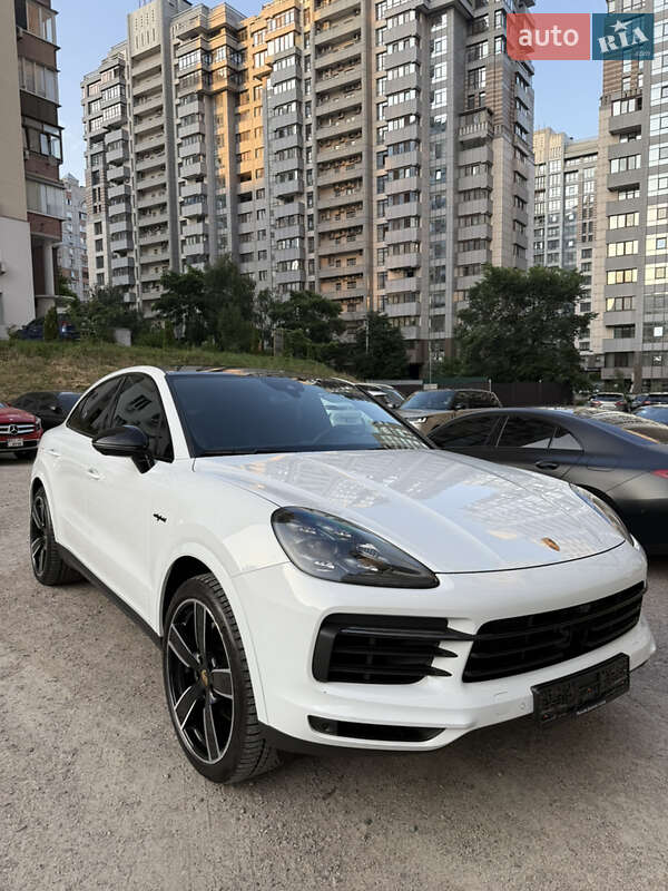 Внедорожник / Кроссовер Porsche Cayenne Coupe 2022 в 