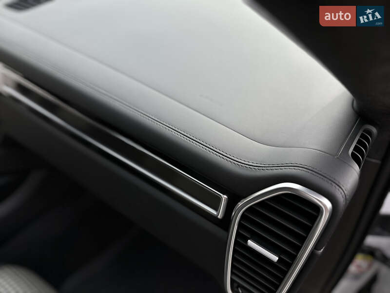 Внедорожник / Кроссовер Porsche Cayenne Coupe 2019 в Харькове