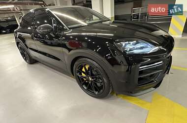 Позашляховик / Кросовер Porsche Cayenne Coupe 2024 в 