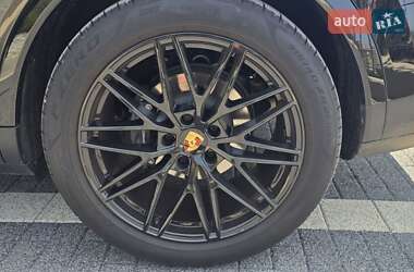 Внедорожник / Кроссовер Porsche Cayenne Coupe 2023 в 