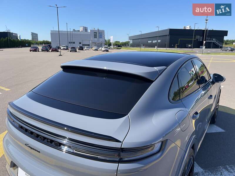 Позашляховик / Кросовер Porsche Cayenne Coupe 2024 в Києві