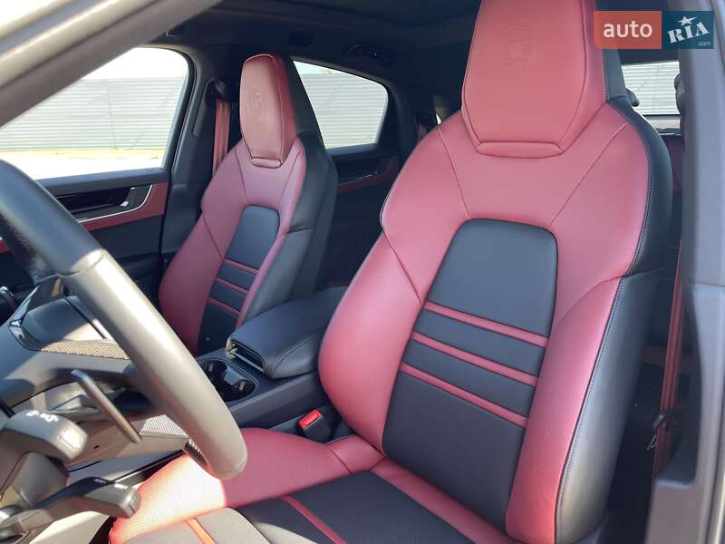 Позашляховик / Кросовер Porsche Cayenne Coupe 2024 в Києві