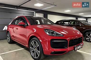 Внедорожник / Кроссовер Porsche Cayenne Coupe 2021 в 