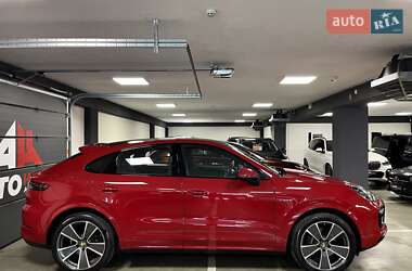 Внедорожник / Кроссовер Porsche Cayenne Coupe 2021 в 