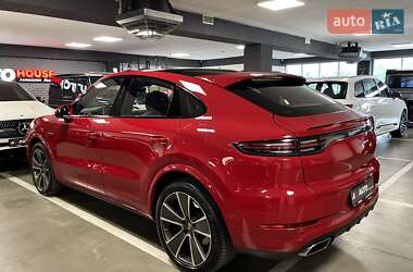 Внедорожник / Кроссовер Porsche Cayenne Coupe 2021 в 