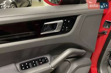Внедорожник / Кроссовер Porsche Cayenne Coupe 2021 в 