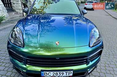 Внедорожник / Кроссовер Porsche Cayenne Coupe 2019 в 