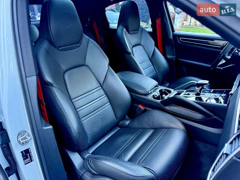 Внедорожник / Кроссовер Porsche Cayenne Coupe 2019 в Львове