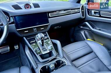 Внедорожник / Кроссовер Porsche Cayenne Coupe 2019 в 