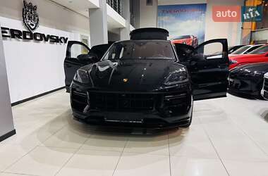 Внедорожник / Кроссовер Porsche Cayenne Coupe 2023 в 