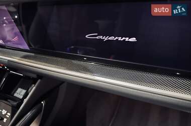 Внедорожник / Кроссовер Porsche Cayenne Coupe 2023 в 