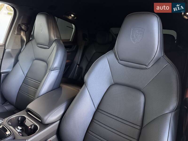 Внедорожник / Кроссовер Porsche Cayenne Coupe 2023 в Одессе
