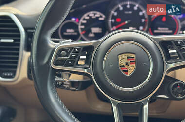Внедорожник / Кроссовер Porsche Cayenne Coupe 2019 в 