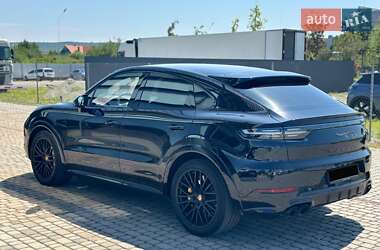 Позашляховик / Кросовер Porsche Cayenne Coupe 2021 в 