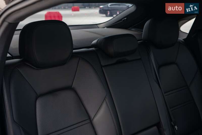 Внедорожник / Кроссовер Porsche Cayenne Coupe 2019 в Киеве