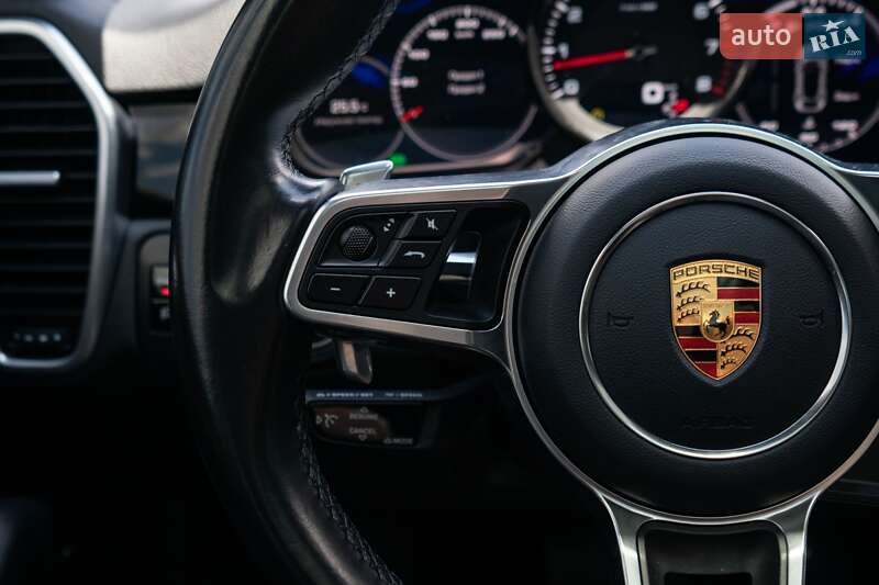Внедорожник / Кроссовер Porsche Cayenne Coupe 2019 в Киеве