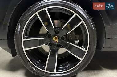 Внедорожник / Кроссовер Porsche Cayenne Coupe 2023 в 