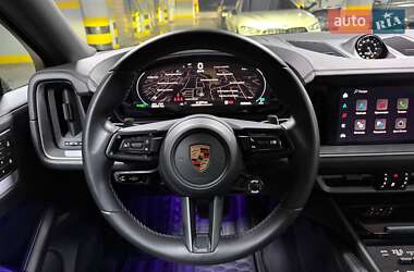 Внедорожник / Кроссовер Porsche Cayenne Coupe 2023 в 