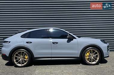 Позашляховик / Кросовер Porsche Cayenne Coupe 2024 в 