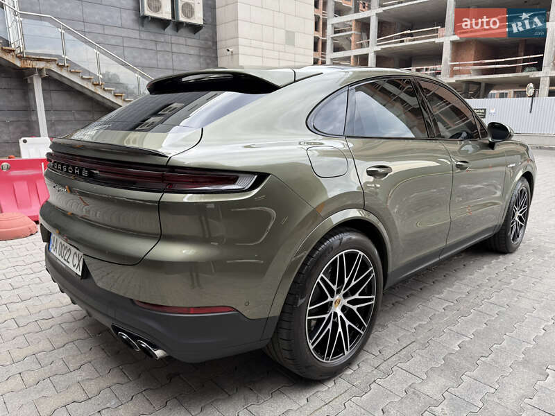 Позашляховик / Кросовер Porsche Cayenne Coupe 2023 в Києві