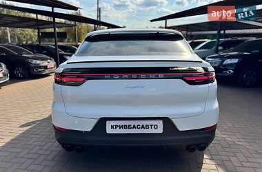 Внедорожник / Кроссовер Porsche Cayenne Coupe 2021 в 
