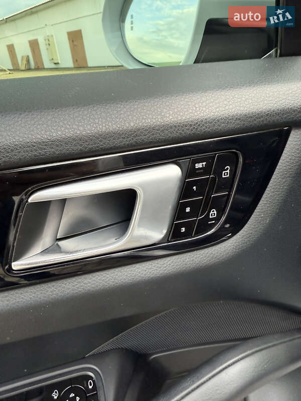 Внедорожник / Кроссовер Porsche Cayenne Coupe 2019 в Львове фото 15 Внедорожник / Кроссовер Porsche Cayenne Coupe 2019 в Львове