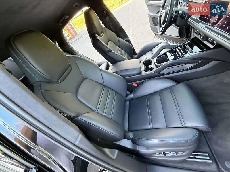 Позашляховик / Кросовер Porsche Cayenne Coupe 2023 в Києві фото 76 Позашляховик / Кросовер Porsche Cayenne Coupe 2023 в Києві