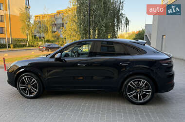 Внедорожник / Кроссовер Porsche Cayenne Coupe 2021 в 