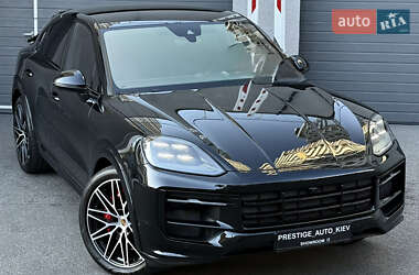 Внедорожник / Кроссовер Porsche Cayenne Coupe 2024 в 
