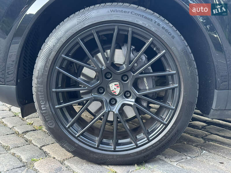 Внедорожник / Кроссовер Porsche Cayenne Coupe 2021 в Киеве фото 12 Внедорожник / Кроссовер Porsche Cayenne Coupe 2021 в Киеве