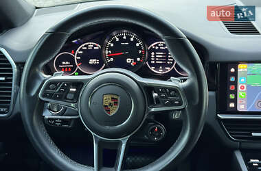 Внедорожник / Кроссовер Porsche Cayenne Coupe 2021 в 