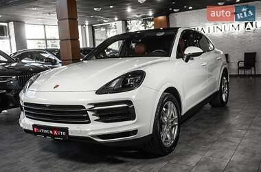 Внедорожник / Кроссовер Porsche Cayenne Coupe 2021 в 