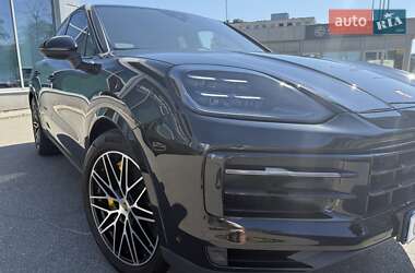 Позашляховик / Кросовер Porsche Cayenne Coupe 2024 в 