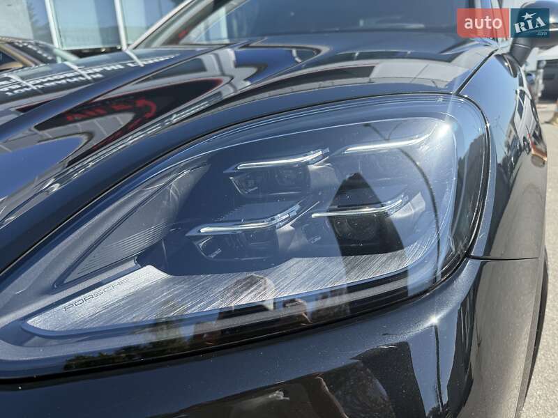 Позашляховик / Кросовер Porsche Cayenne Coupe 2024 в Києві