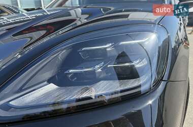 Позашляховик / Кросовер Porsche Cayenne Coupe 2024 в 