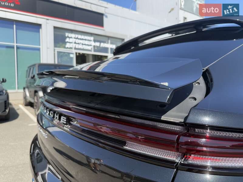 Позашляховик / Кросовер Porsche Cayenne Coupe 2024 в Києві
