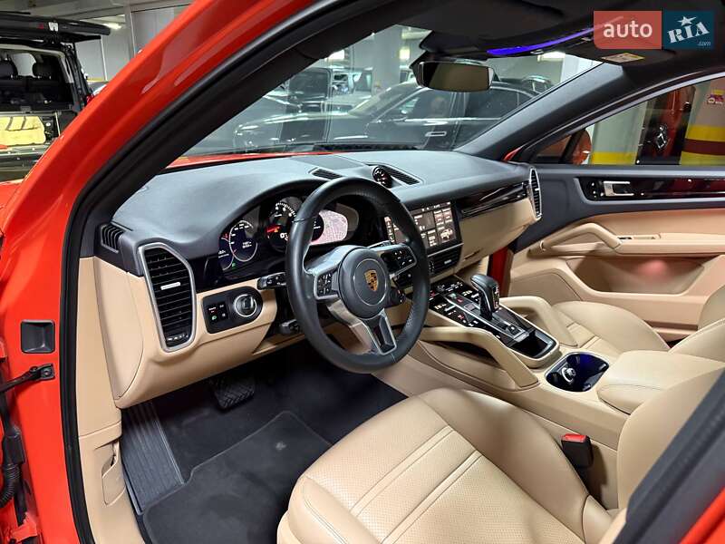 Позашляховик / Кросовер Porsche Cayenne Coupe 2020 в Києві