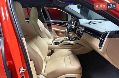 Внедорожник / Кроссовер Porsche Cayenne Coupe 2020 в 