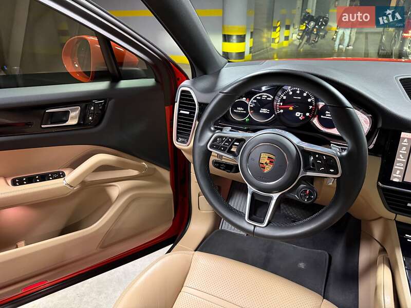 Позашляховик / Кросовер Porsche Cayenne Coupe 2020 в Києві