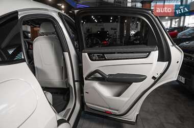 Внедорожник / Кроссовер Porsche Cayenne Coupe 2023 в 