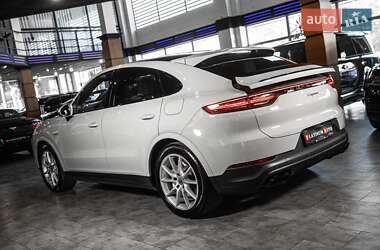 Внедорожник / Кроссовер Porsche Cayenne Coupe 2023 в 