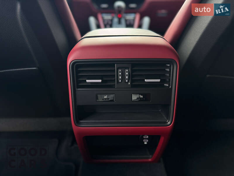 Внедорожник / Кроссовер Porsche Cayenne Coupe 2023 в Одессе