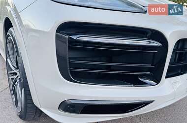 Внедорожник / Кроссовер Porsche Cayenne Coupe 2022 в 