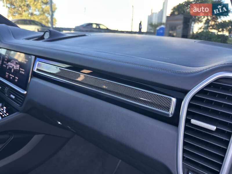 Внедорожник / Кроссовер Porsche Cayenne Coupe 2019 в Киеве