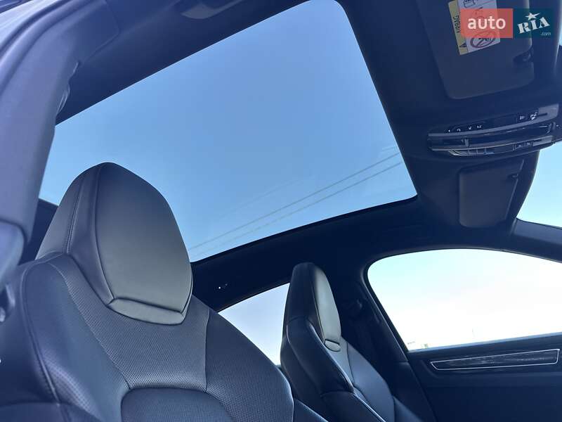 Внедорожник / Кроссовер Porsche Cayenne Coupe 2019 в Киеве